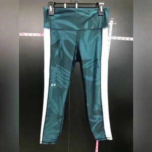 Under Armour Compression High waist,crop athletic leggings,leg pocket,print